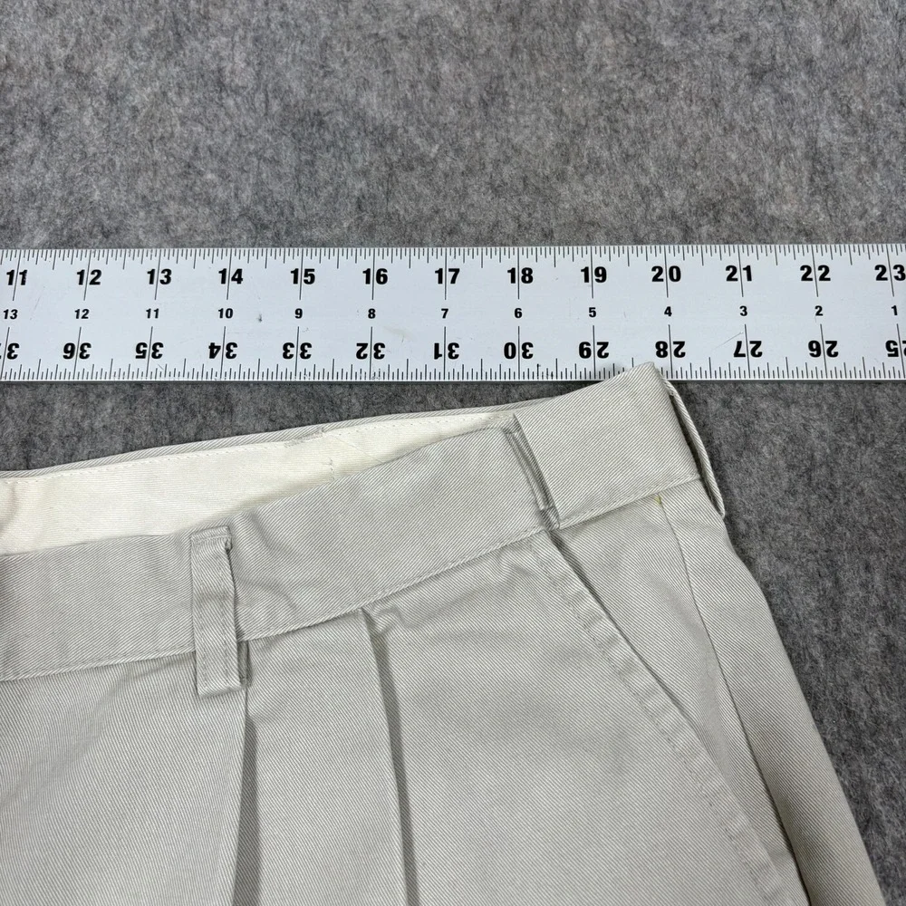 L.L. Bean Chino Pants Men's Size‎ 42 Comfort Waist Pleated 100% Cotton Casual